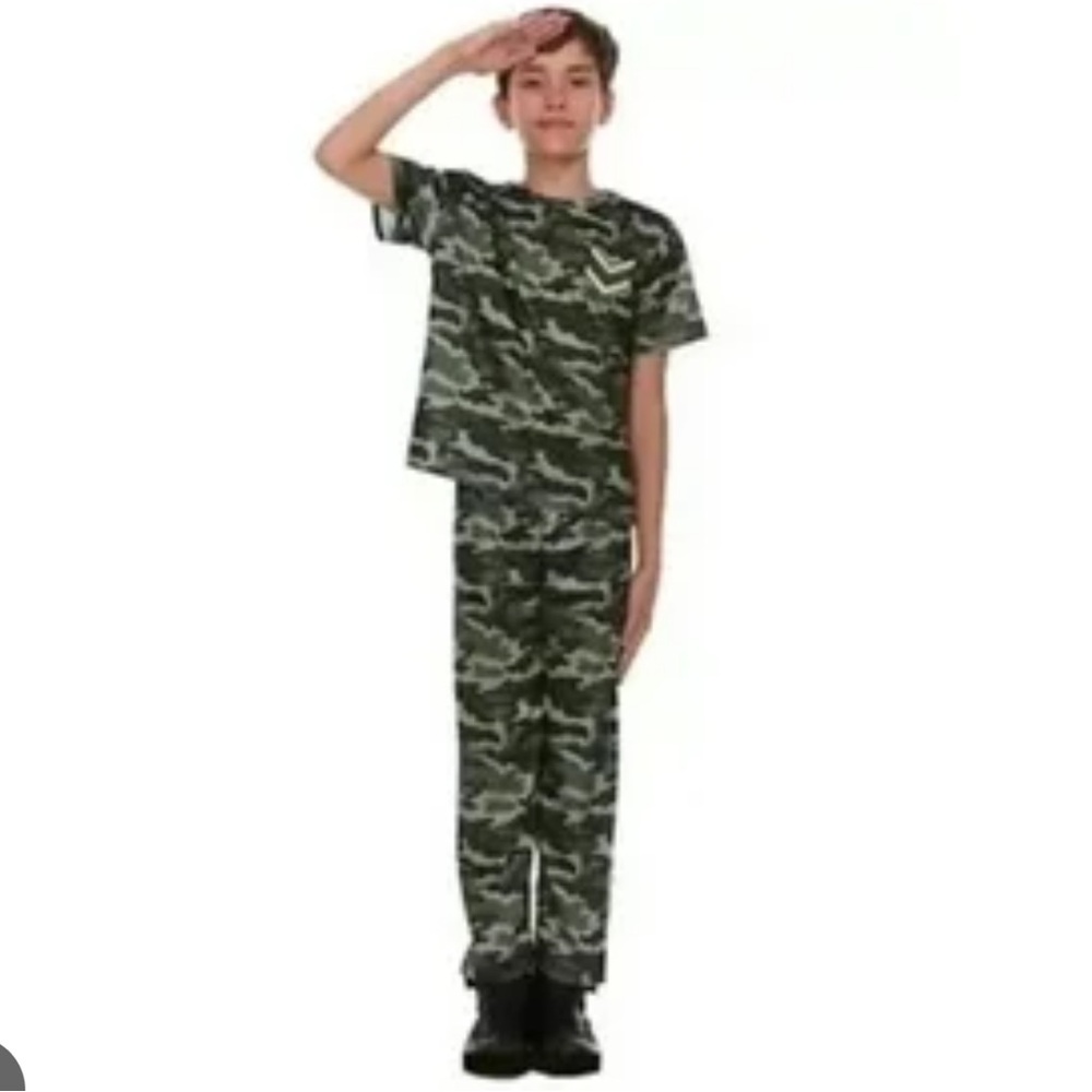 NWT Camo Soldier Kids Costume. Includes a shirt &‎ pants. Halloween Cosplay